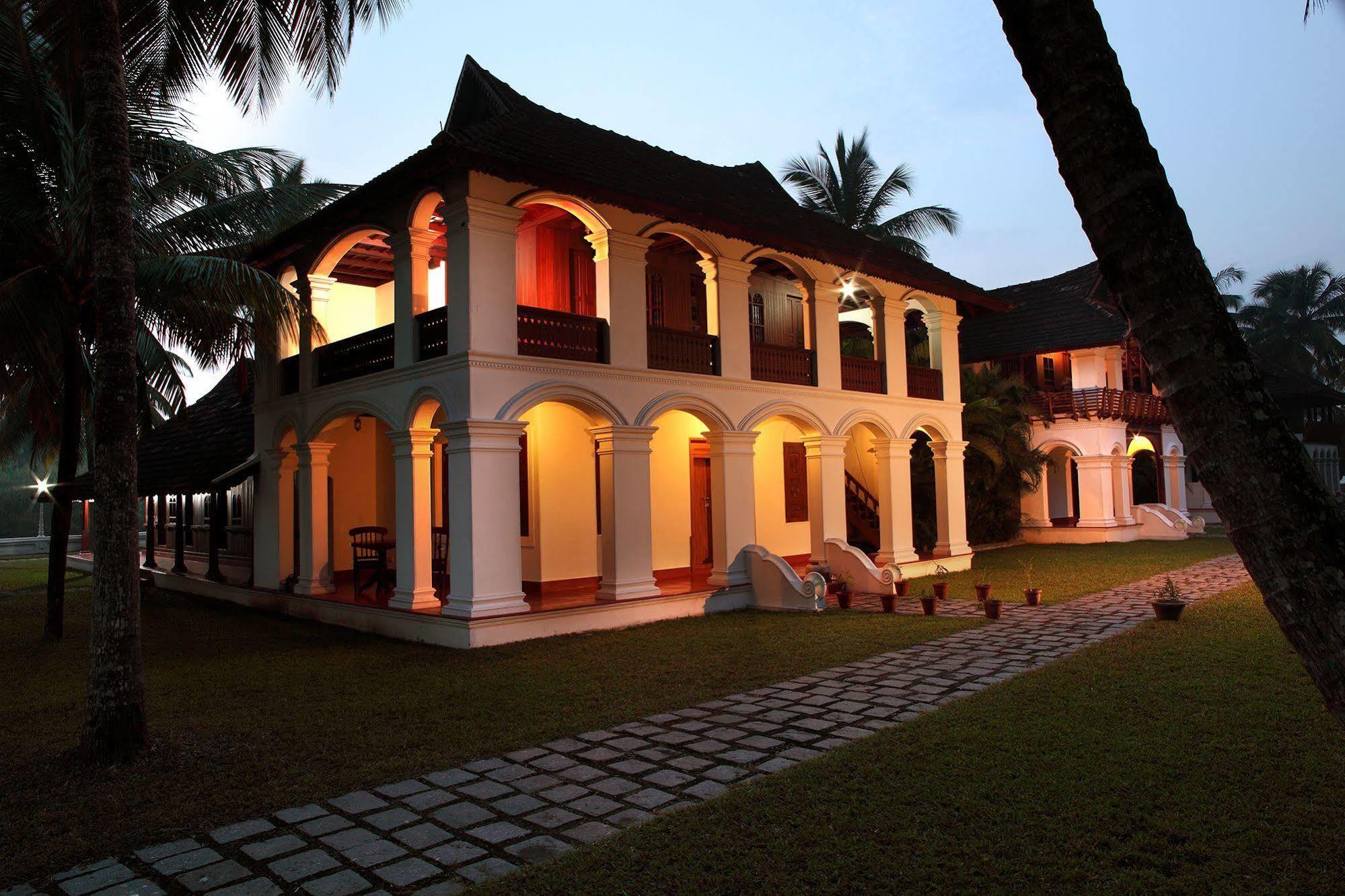 Soma Kerala Palace Murinjupuzha Exterior foto